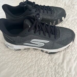 Skechers Monochrome Pickleball Sneakers